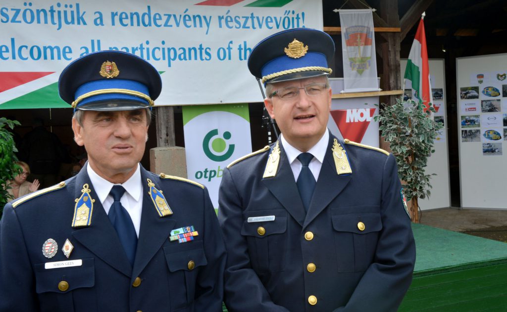 4022 Mesterlovo Vilagkupa Nagyteteny